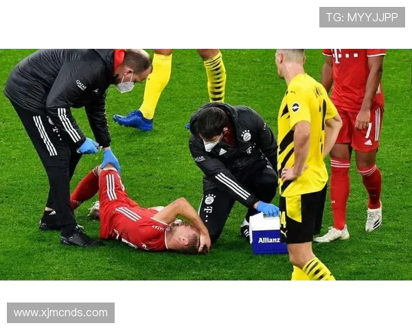 德容股二头肌撕裂至少休战一月